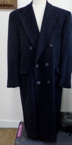 EUC - LORD & TAYLOR NAVY BLUE 100% WOOL DOUBLE BREASTED COAT - SIZE 42R