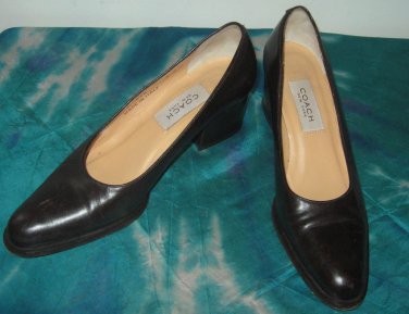 EUC - COACH DARK BROWN LEATHER LOW HEEL SHOES - SIZE 7B