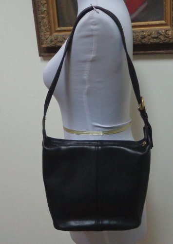 EUC - AUTHENTIC *COACH* Small Black Genuine Leather Shoulder/Handbag #G8P-4148
