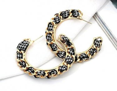 Black and White Chain Link Round Fun Fashion Stylish Trendy Modern Hoop Earrings