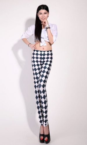 Sexy black and white squares tight leggings