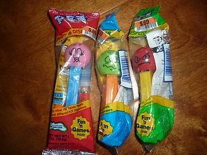 PEZ Funky Faces CHOICE Worried or Kiss