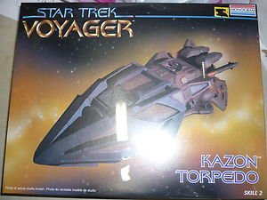 Monogram Star Trek Voyager Kazon Torpedo 85-3608 Model Kit 1996