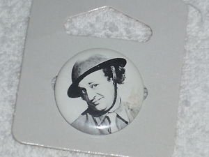Three 3 Stooges Buttons Up Pin: Larry Portrait