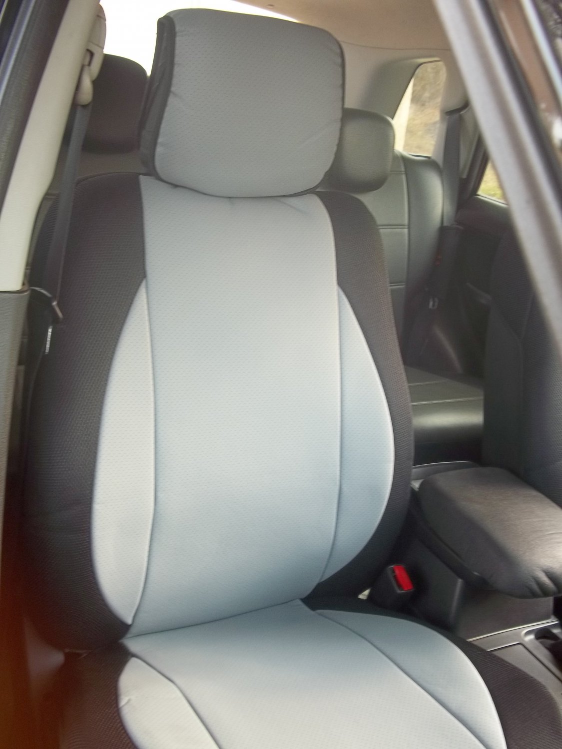 Fits MERCEDES EClass 19952002 MIX LEATHERETTE