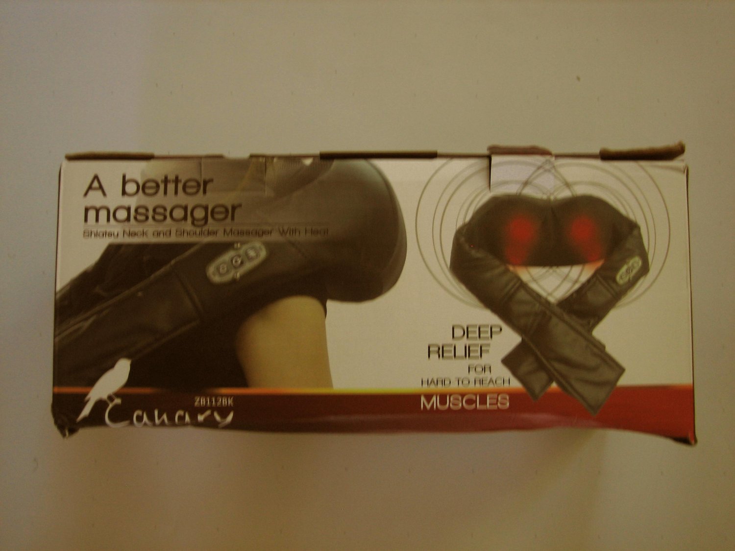 NEW Canary Shiatsu Neck & Shoulder Massager w Heat for Home Office Car