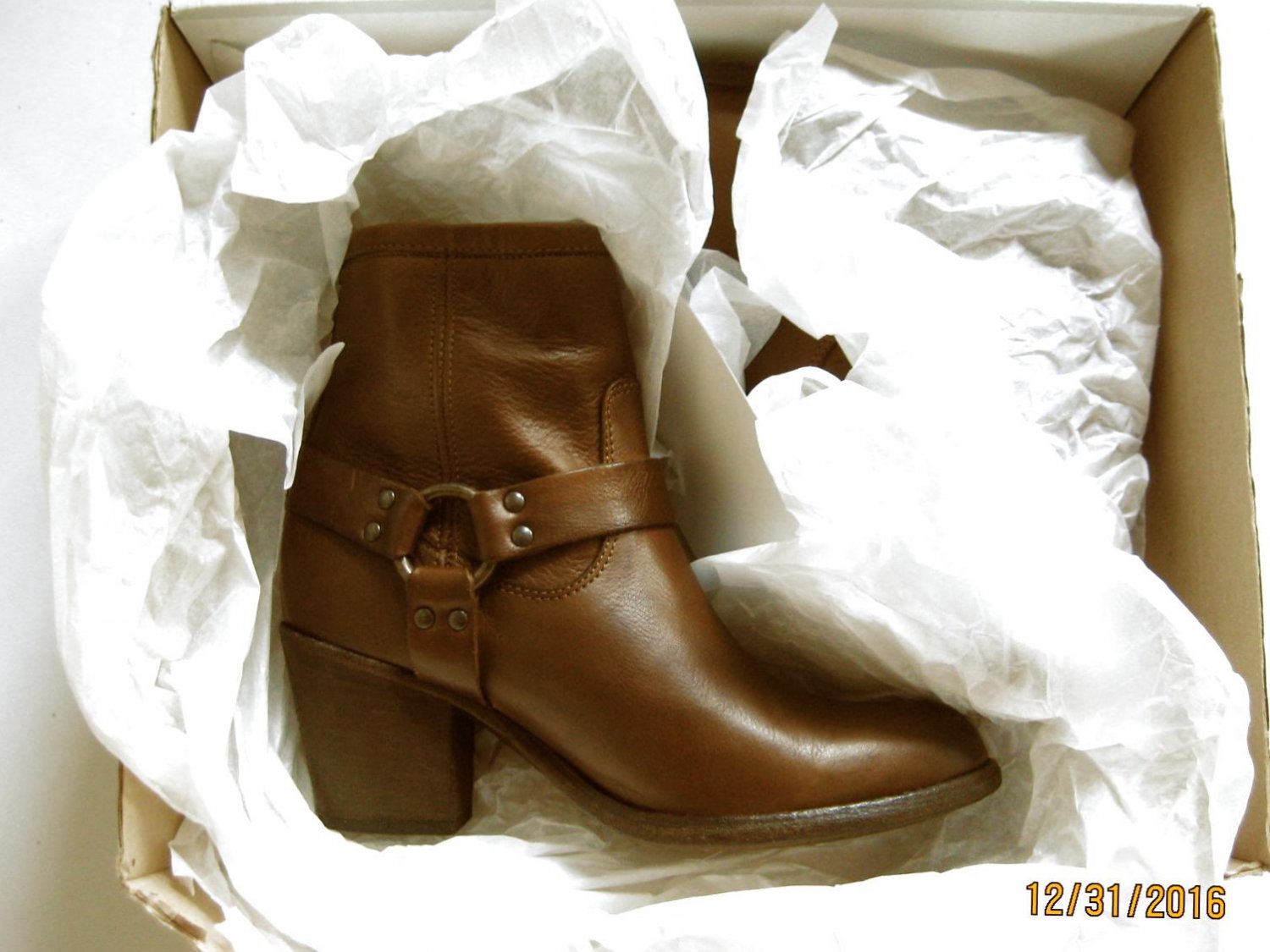 NEW FRYE LADIES TABITHA HARNESS SHORT BOOT cognac   size 9.5