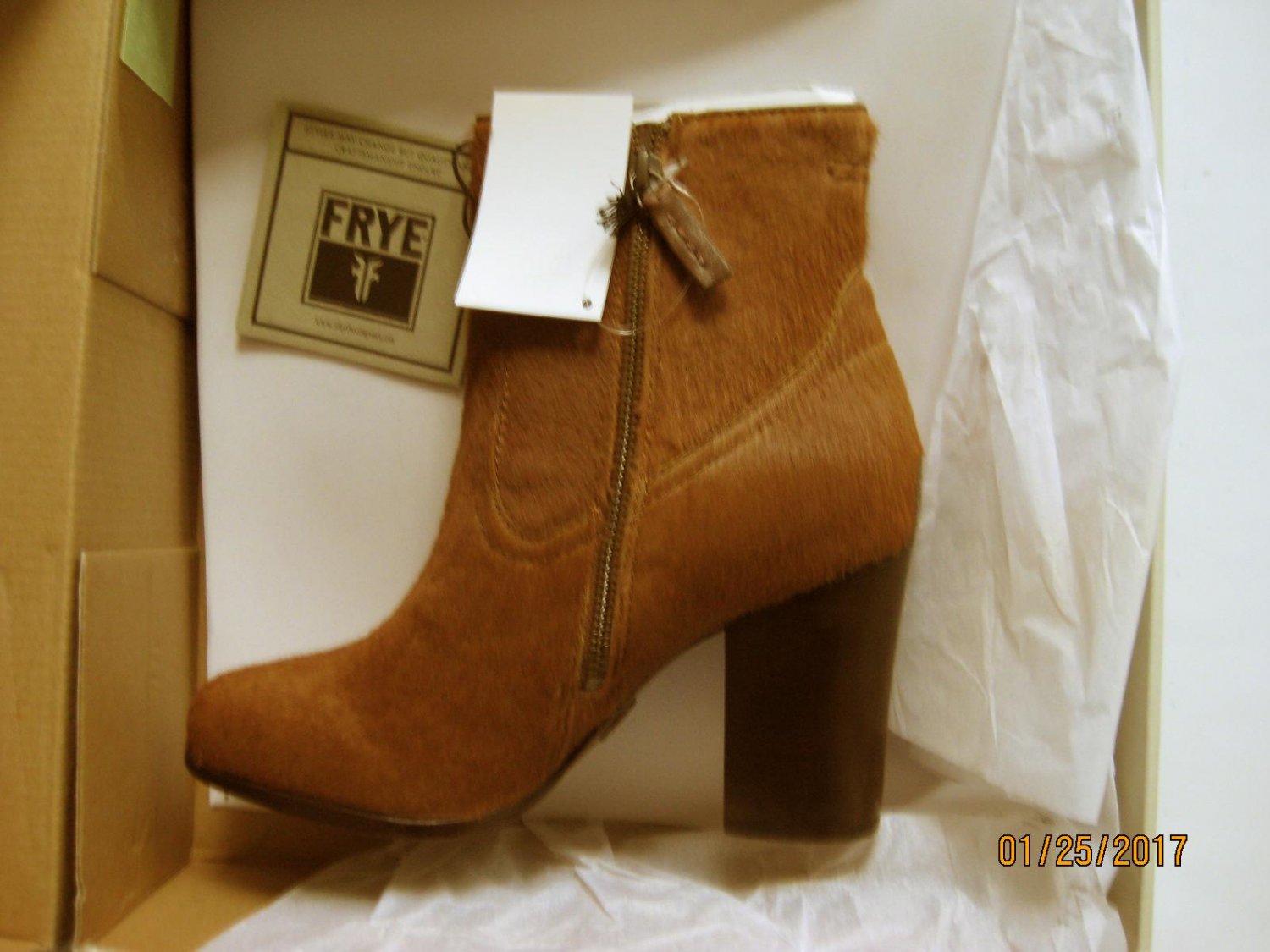 NEW FRYE Women's Parker Short Boots 9 Medium (B,M)
