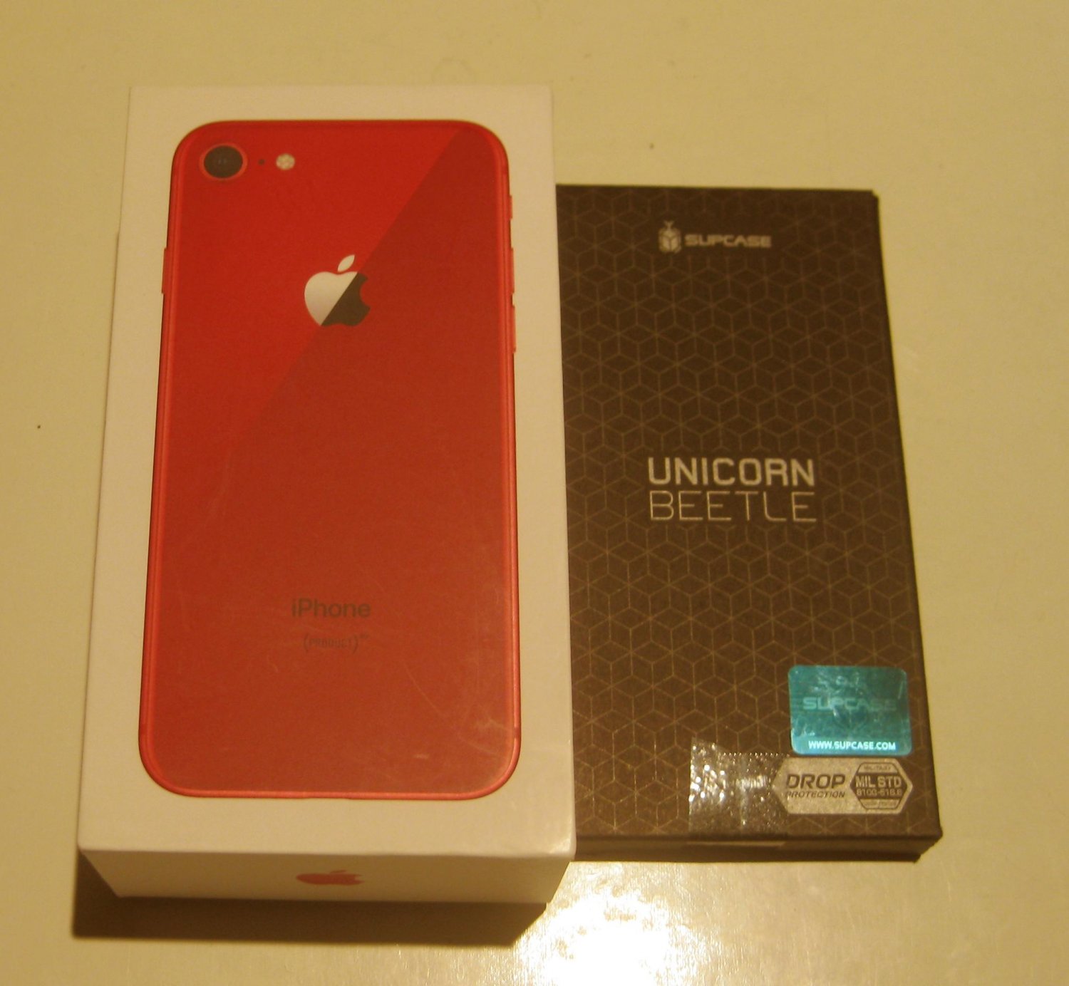 Very Good  Apple Red  Unlocked  64gb  Iphone 8 A1863 Bundle!!