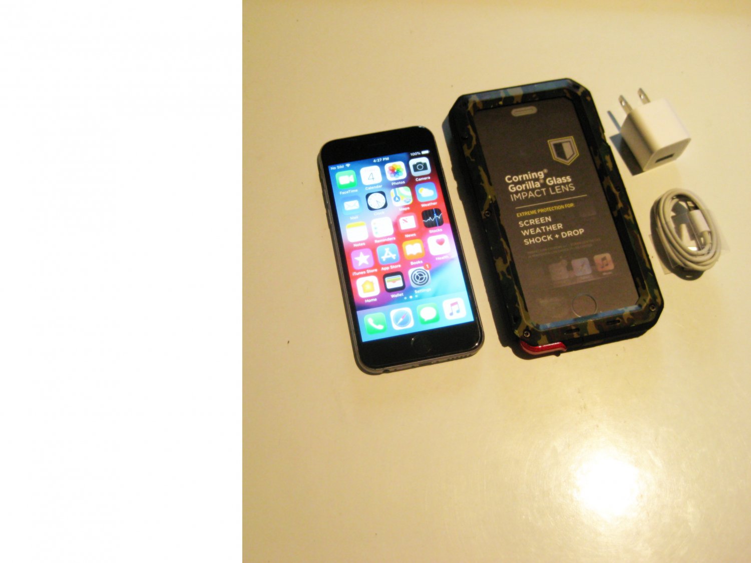 8.9/10 32gb Unlocked Iphone 6s A16333 Bundle!!