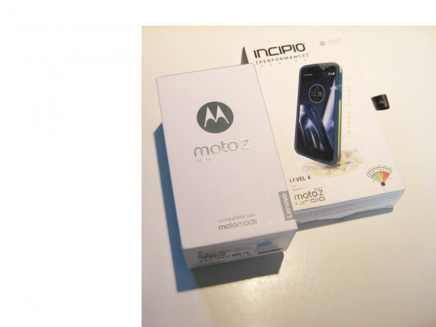 New Condition Unlocked 32gb Moto Z Play XT1635-02 Bundle!!