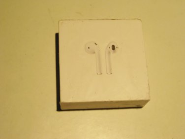 9/10   Apple Airpods 2nd Gen!!!