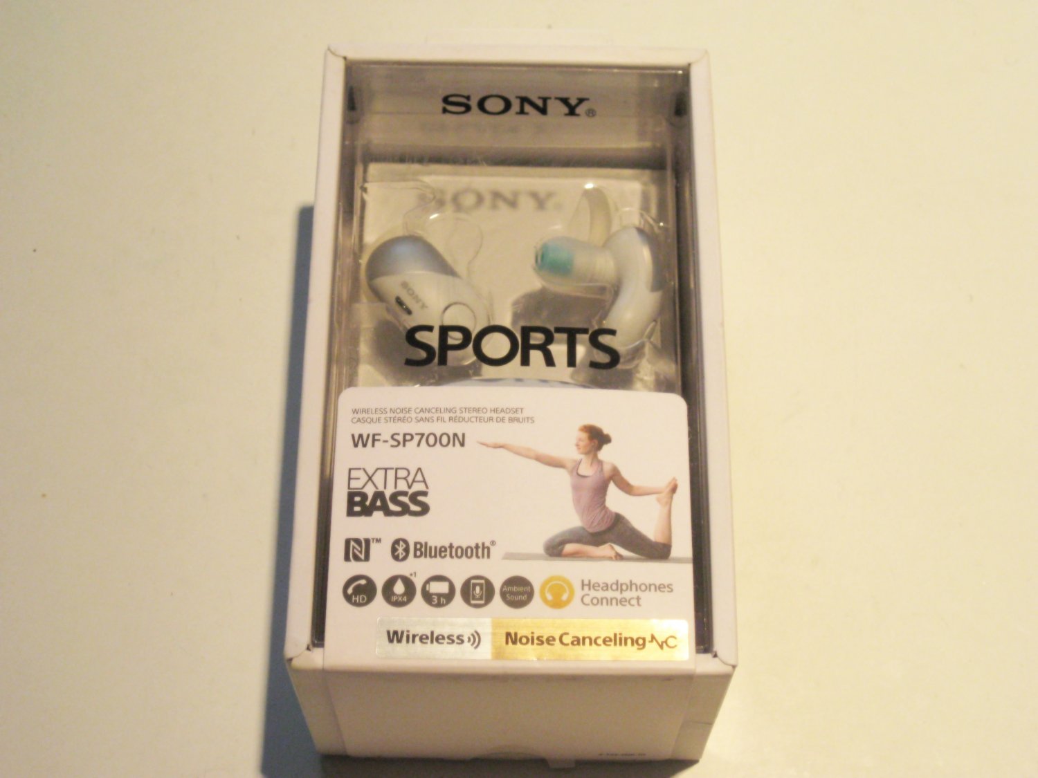 New SONY WF-SP700N EXTRA BASS BLUETOOTH HEADPHONES!!