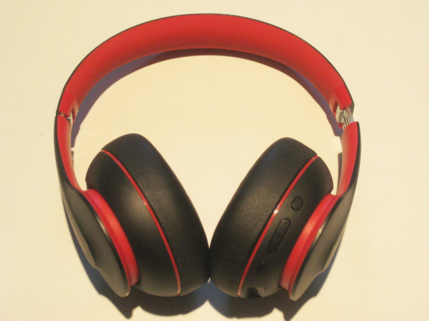 Excellent 9/10 Anker Soundcore Life Q10 Bluetooth Headphones!