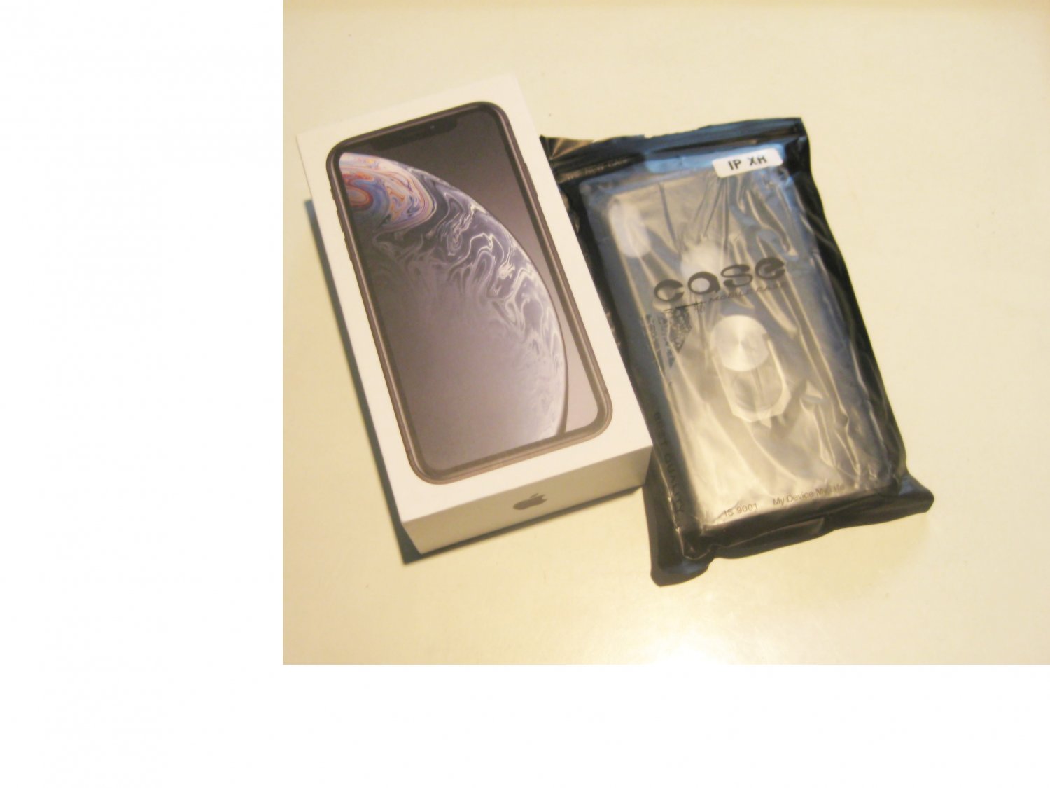 64gb New  Iphone XR A1984  Bundle! Warnty 06/21