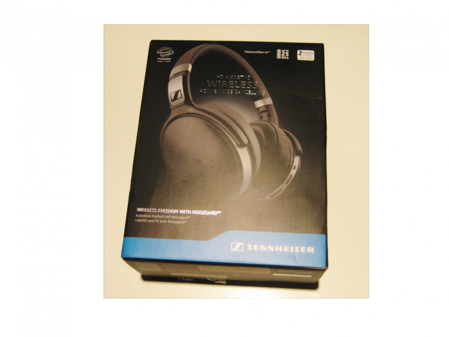 Like-new Sennheiser HD 4.50 Bluetooth Wireless Headphone
