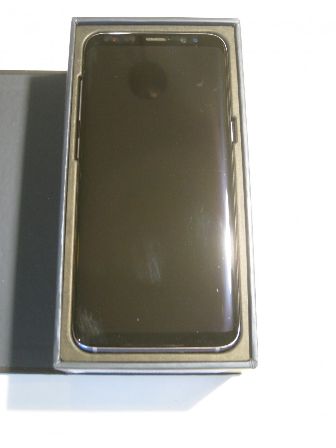 9/10 OGRAY UNLOCKED 64gb SPRINT/TMOBILE SAMSUNG S8 Bundle!!