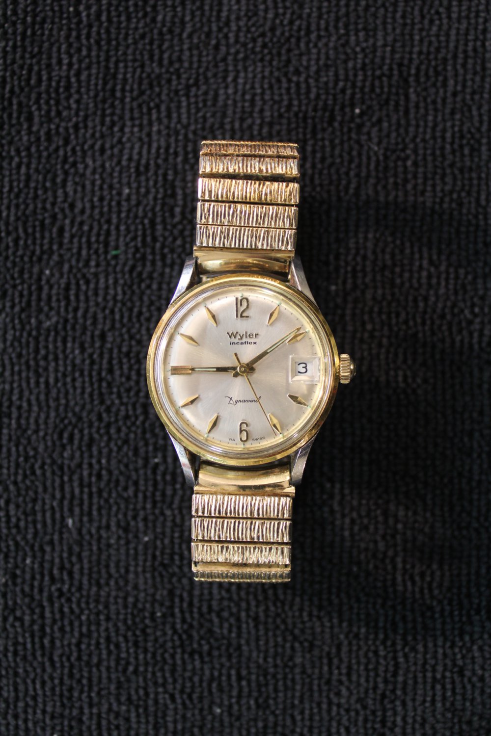 Sold-Wyler 1960’s Vintage Incaflex “Dynawind” 17 jewel, men’s watch ...