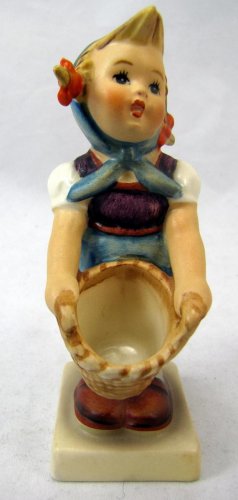 HUMMEL FIGURINE ~Little Helper~ 4" ~ TMK 3 ~ #73