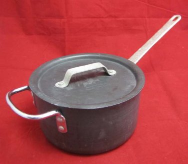 Calphalon Anodized Aluminum Commercial 2.5 Qt. Saucepan / Pot #8702 1/2 w/ Lid