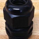 Lot of 100 3/8 " NPT - Strain Relief Cord Grip Cable Gland w/nut + gasket - NEW