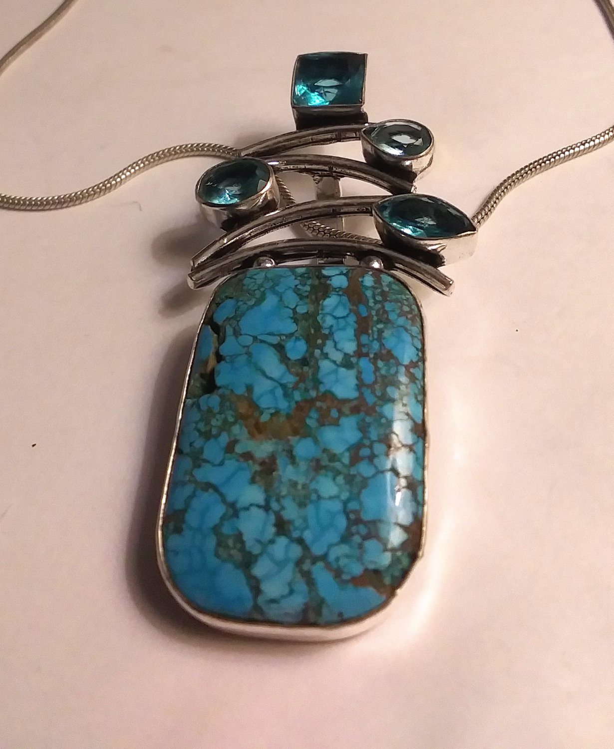 Stunning 925 Sterling Silver Turquoise Topaz Necklace