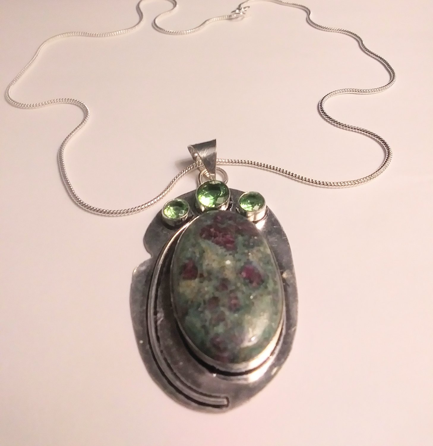 Stunning 925 Sterling Silver Ruby Fuchsite Necklace