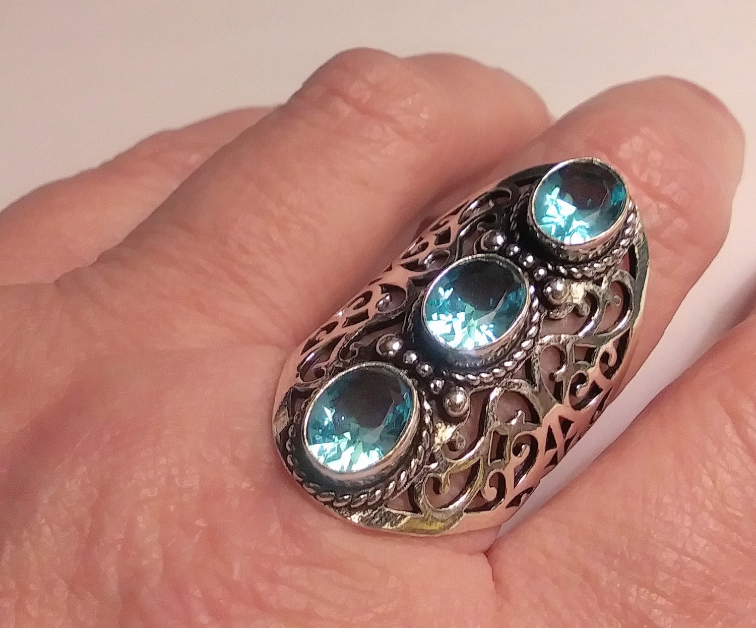 Stunning 925 Sterling Silver Topaz Ring