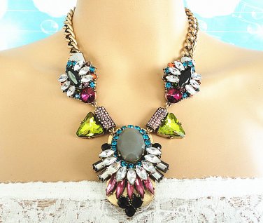 Multi colors bold prong stone mixed antique gold metal bib statement chunky choker necklace