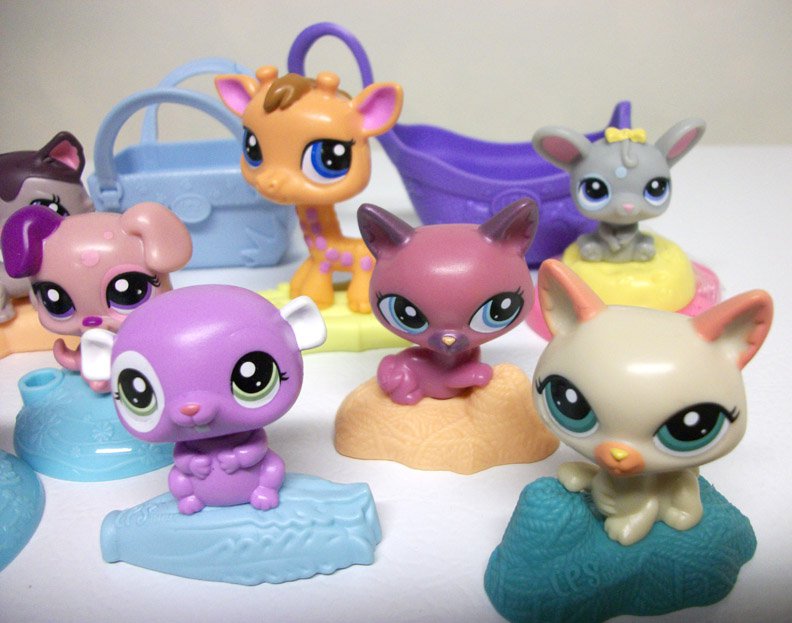 Littlest Pet Shop Lot of 9 loose figures McDonalds Happy Meal lps Hasbro