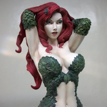 sideshow poison ivy green with envy