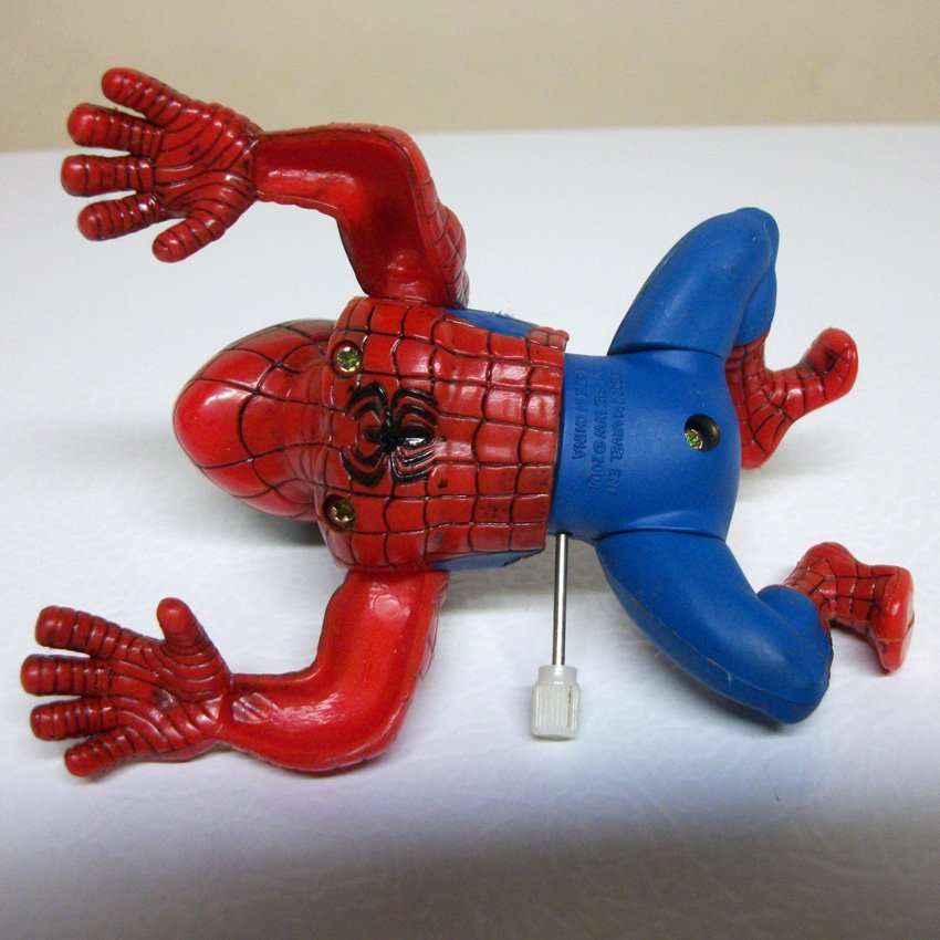 wall crawling spiderman toy