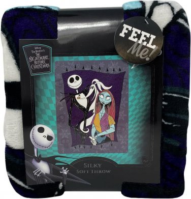 The Nightmare Before Christmas Cold Hearts 46&acirc;�� x 60&acirc;�� Throw Blanket