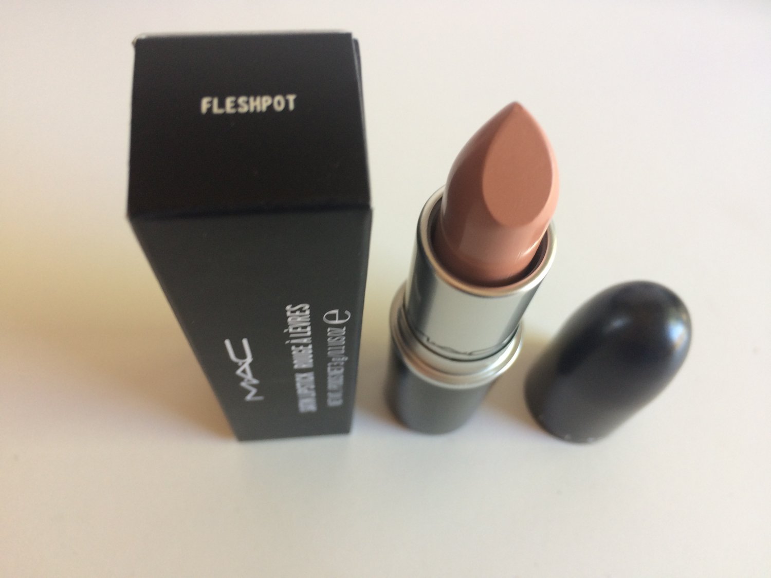 Mac Satin Lipstick Fleshpot 3355