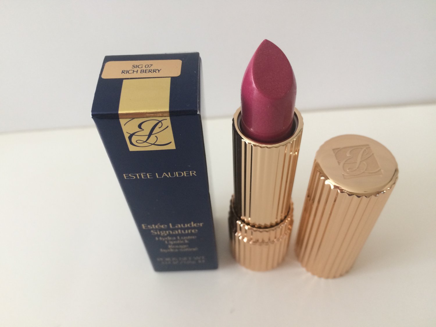 Estee Lauder Signature Hydra Lustre Lipstick 07 Rich Berry