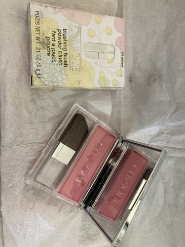 Clinique blushing blush powder blush - 112 giddy pink
