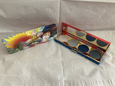 MAC Wonder Woman Eye Shadow x 4 Palette - Lady Justice   (Read Description)