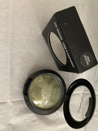 MAC Mineralize Eye Shadow - Fresh Green Mix   (Read Description)