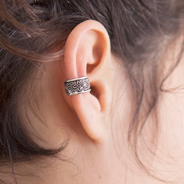Silver Ear Cuff - Ear Wrap - Fake Ear Cuff - Earcuff Jewelry - Cuff & Wrap Earrings