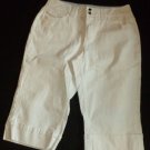 ST JOHN'S BAY Women's Pants Capris - White- Size 12 - EUC*