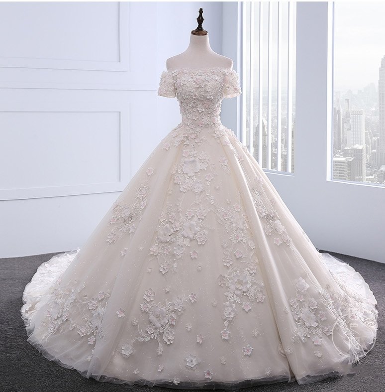 SHort Sleeves Lace Wedding Dress Beaded Puffy Ball Gowns Luxury Bridal ...