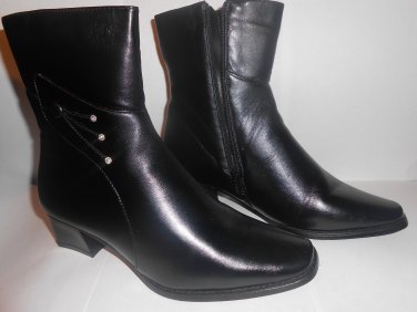 SAADAT Women's Boots