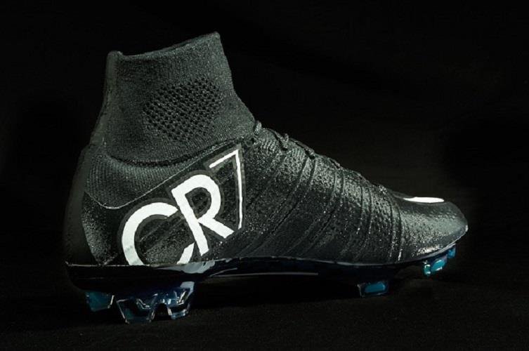 high top soccer cleats cr7