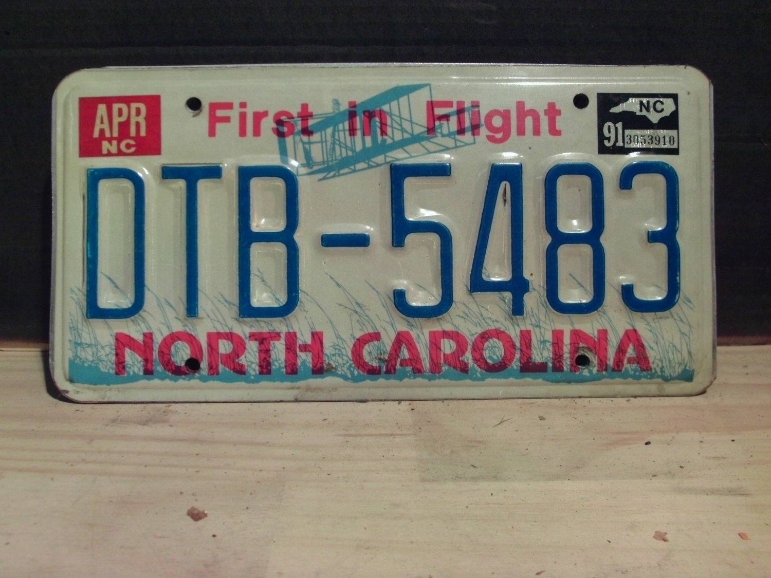 1991 North Carolina VG License Plate NC DTB5483