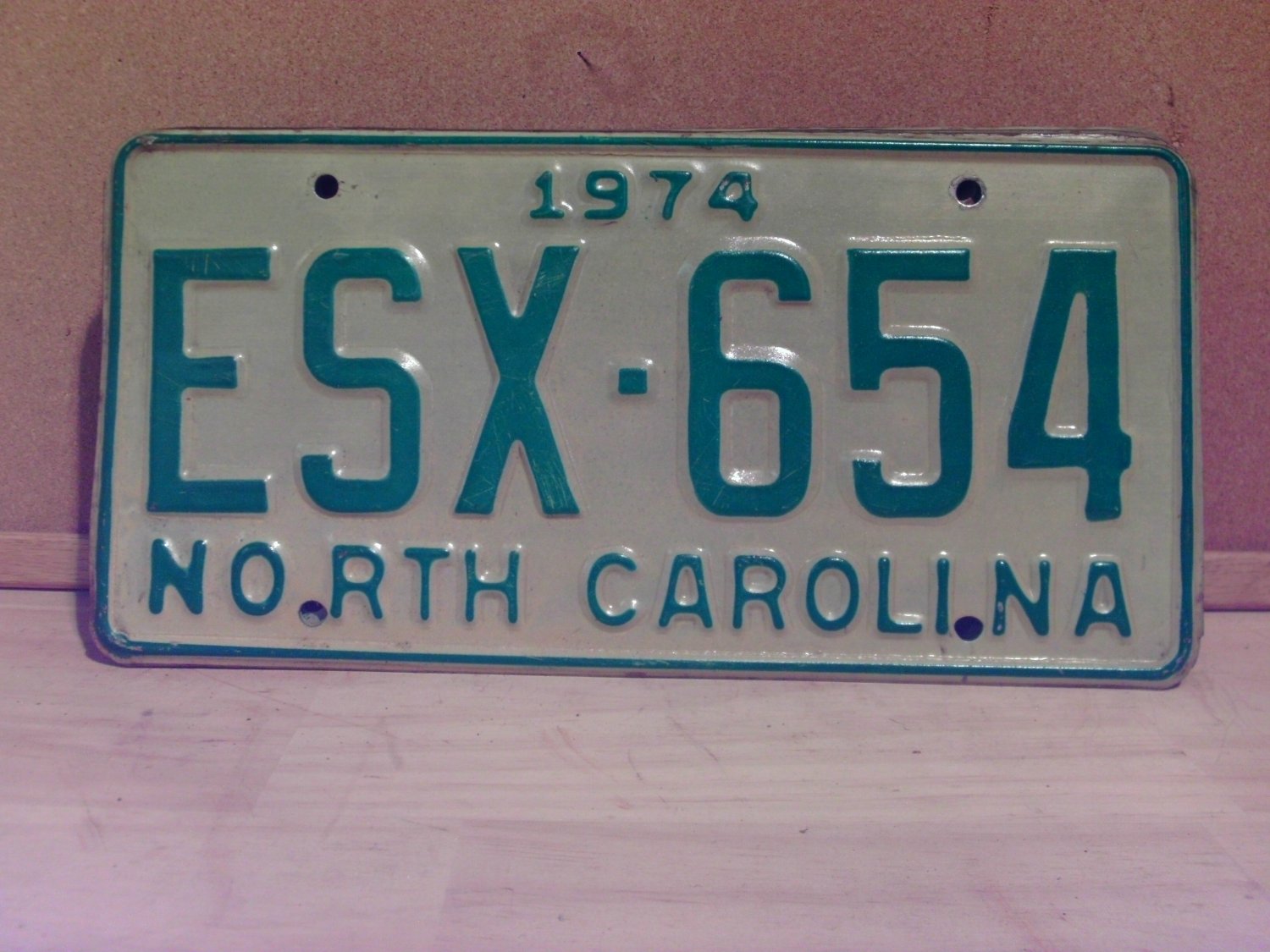 1974 North Carolina EX YOM Passenger License Plate NC ESX-654 NCY2
