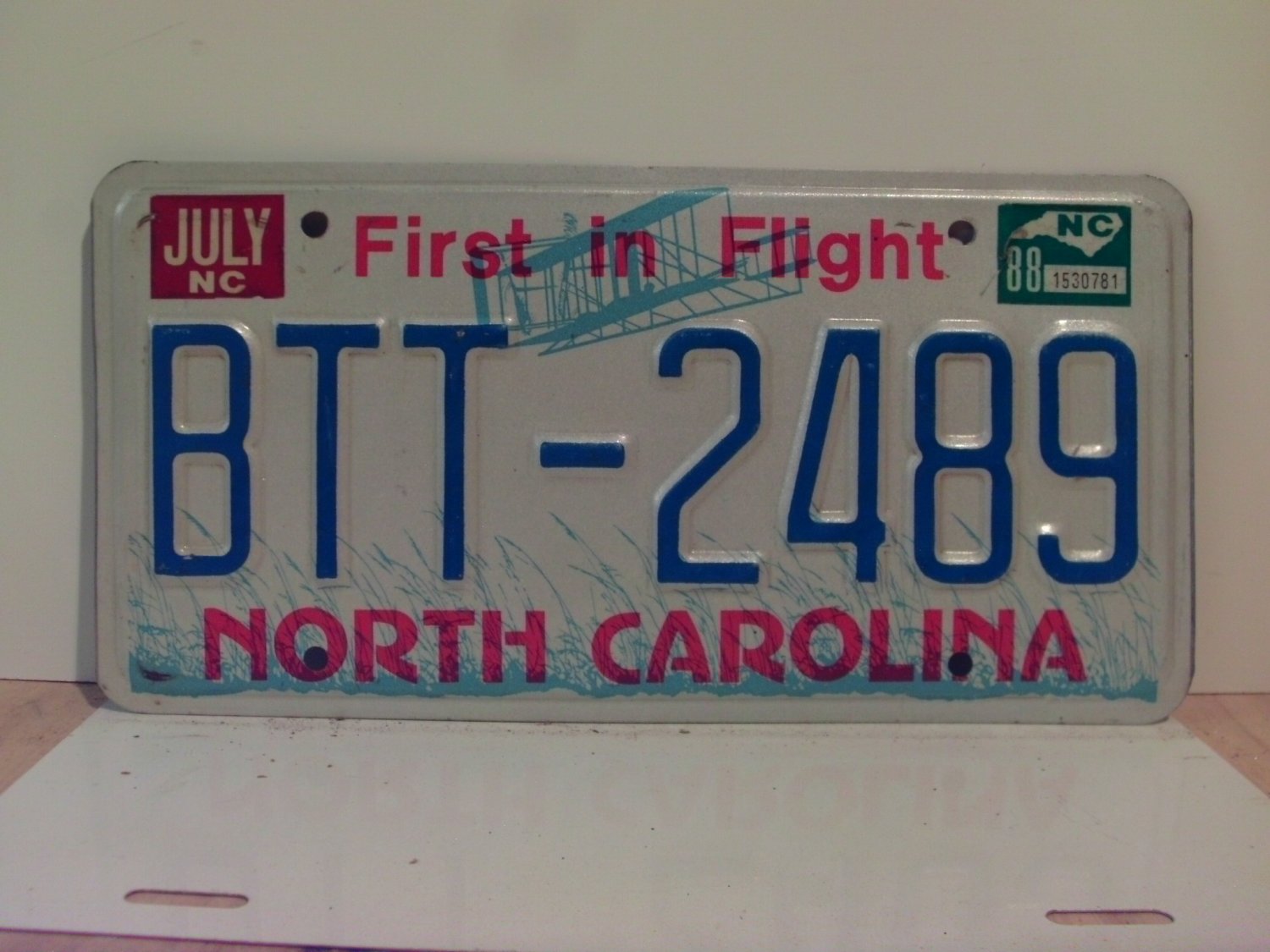 1988 North Carolina NC First in Flight License Plate BTT-2489