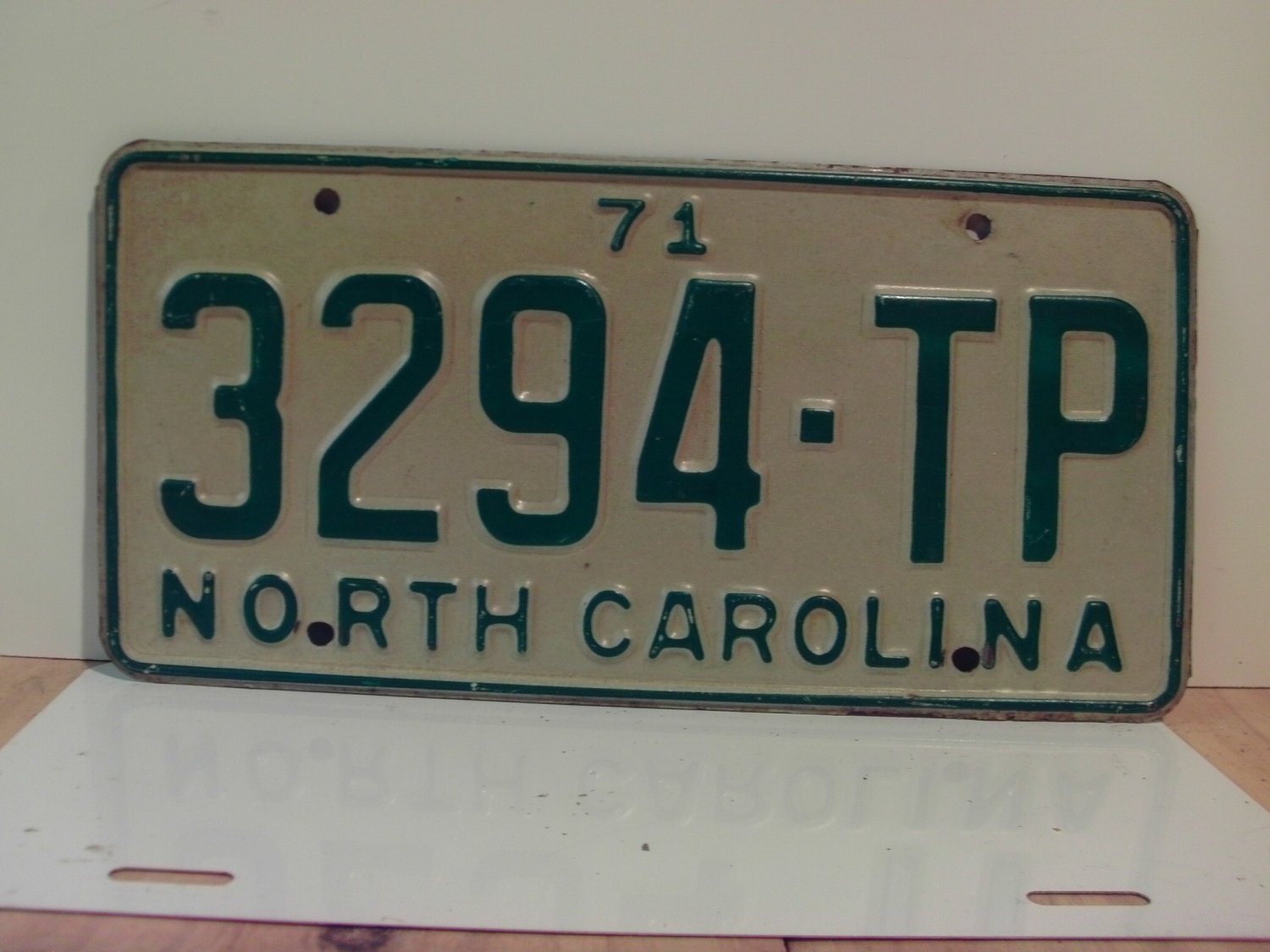 1971 North Carolina NC Truck License Plate 3294TP