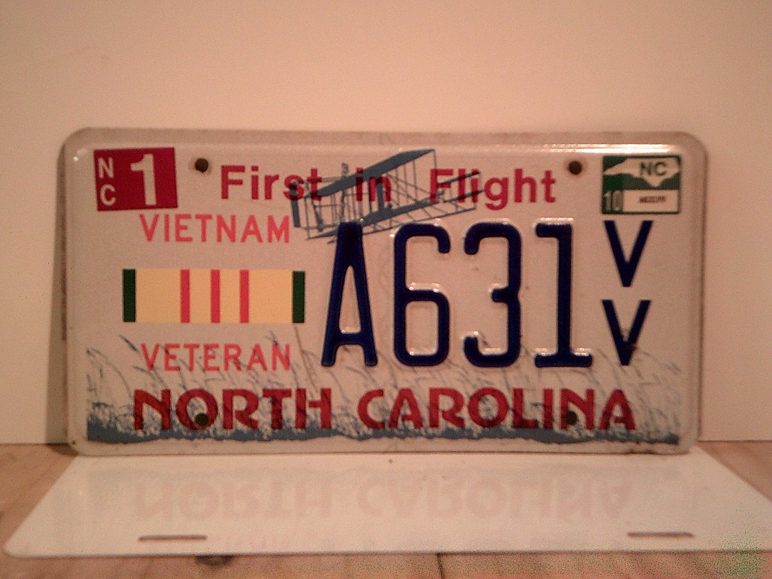 2010 North Carolina NC Vietnam Veteran License Plate A631VV EX