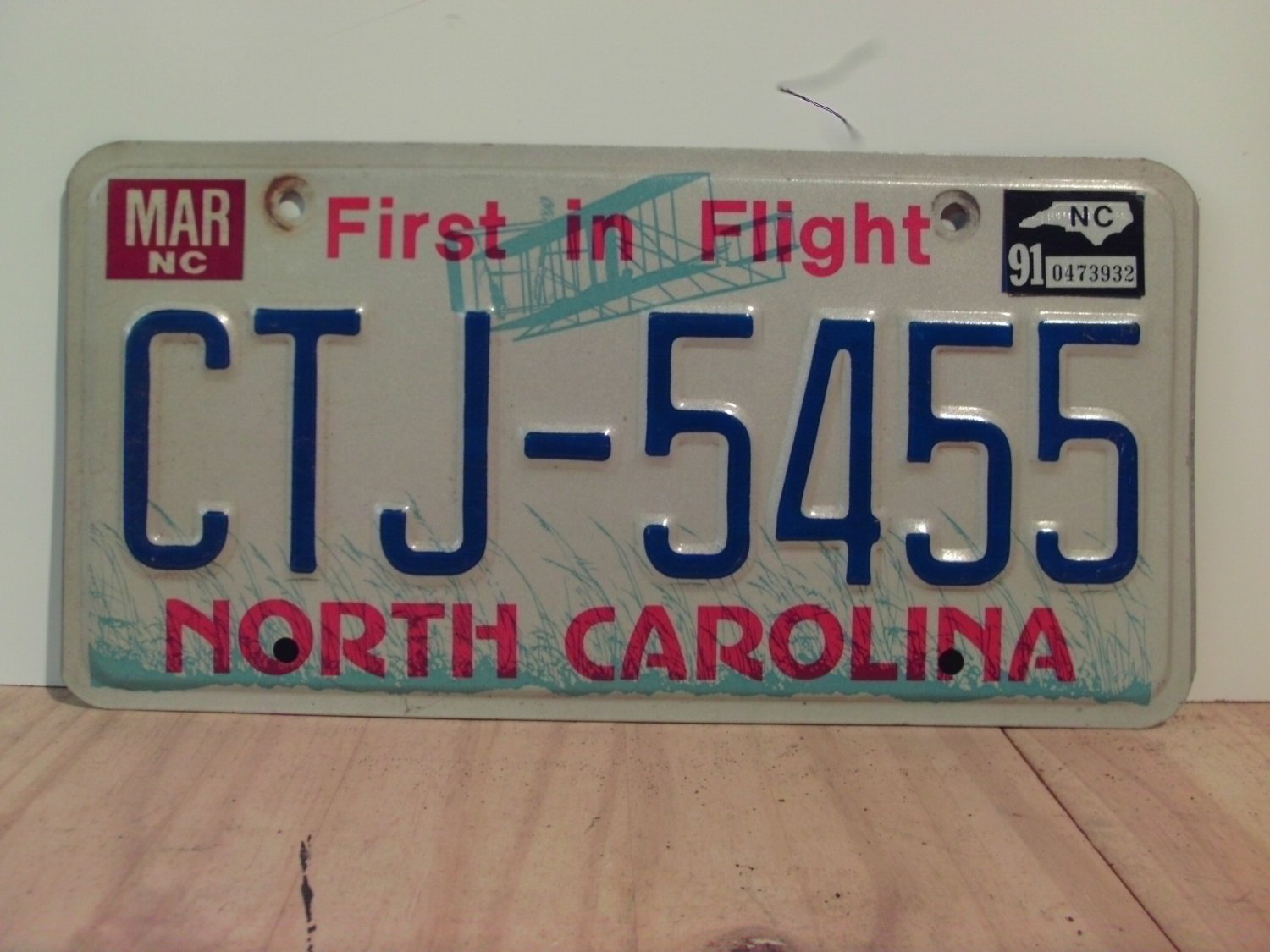 1991 North Carolina License Plate Tag NC CTJ-5455