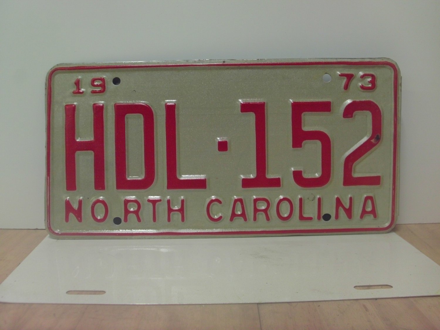 1973 North Carolina YOM License Plate Tag NC #HDL-152 Mint! NCY2